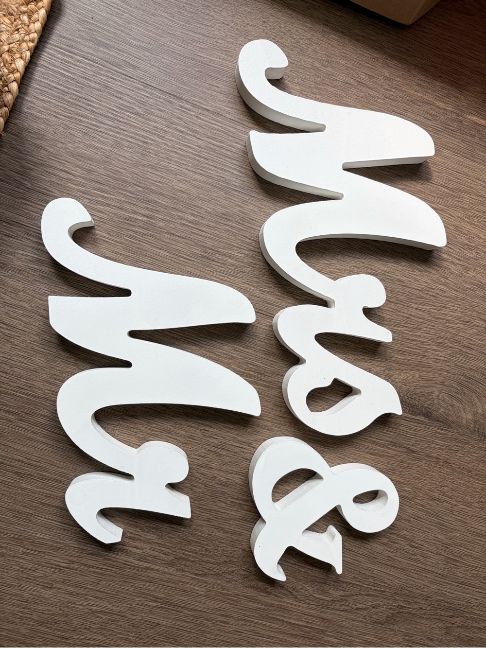 White 'Mr & Mrs' Decoration